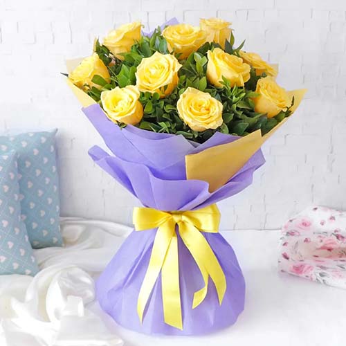 Elegant Yellow Rose Flower Bouquet with Purple Wrap